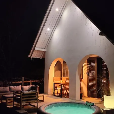 Pet-friendly Private Vineyard With Jacuzzi Willa