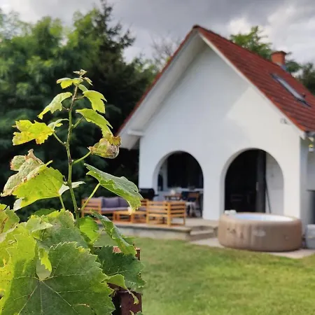 Pet-friendly Private Vineyard With Jacuzzi Villa *