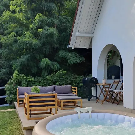 Luxury Vineyard Retreat With Private Jacuzzi * Szigetvar