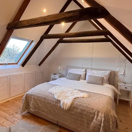 Luxury Vineyard Retreat With Private Jacuzzi Szigetvar