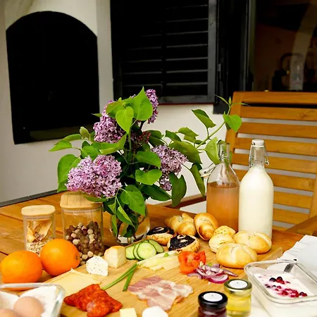 Villa Luxury Vineyard Retreat With Private Jacuzzi Szigetvar