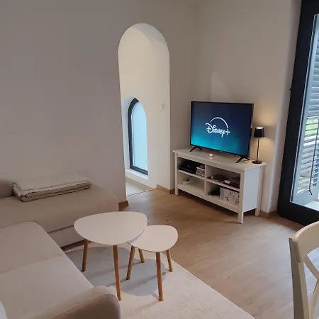 Pet-friendly Private Vineyard With Jacuzzi Szigetvár