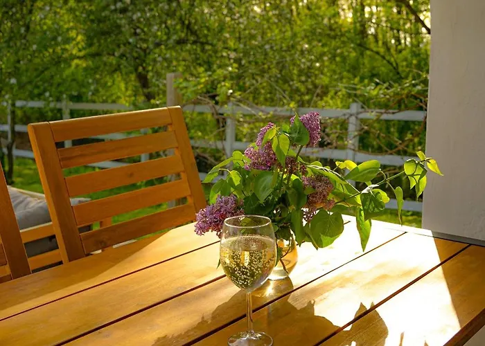 Luxury Vineyard Retreat With Private Jacuzzi וילה