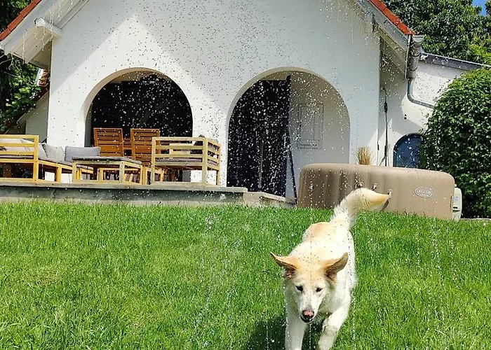 וילה Luxury Vineyard Retreat With Private Jacuzzi Szigetvár